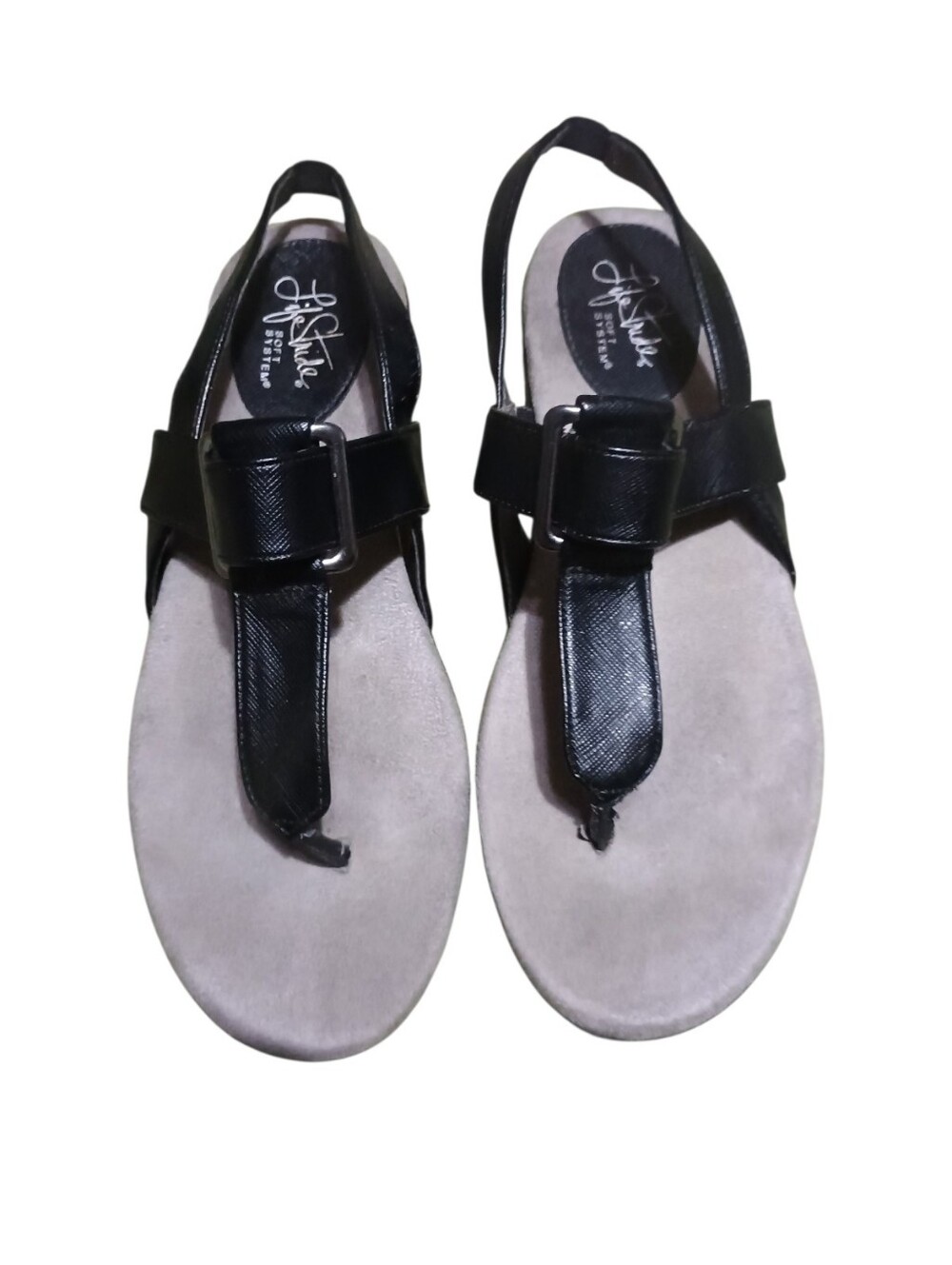 Sandals T-strap Thong Slip-on Flat Heels.Life Stride Soft Systems 9M Comfort